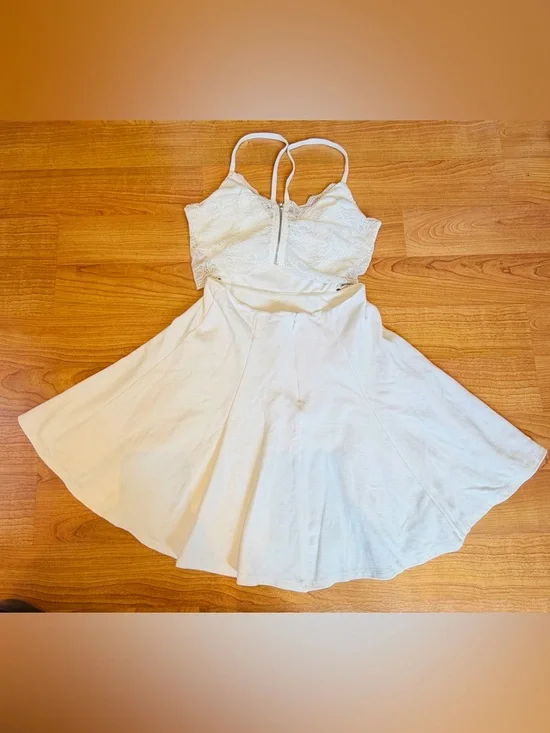 Lulus Women’s White Perfect Evening Lace Skater Sleeveless Dress Size S - Picture 10 of 11